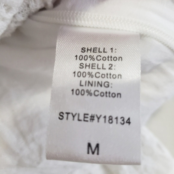 Elegant White Lace Off-Shoulder Top - Picture 13 of 16